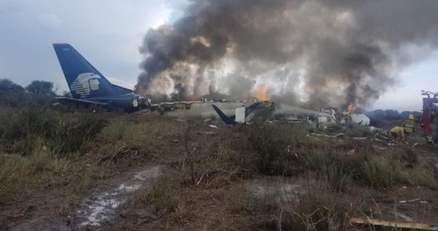 أصيب 85 شخصا بتحطم طائرة تابعة لشركة الخطوط الجوية المكسيكية "ايرومكسيكو" بعد إقلاعها في ولاية دورانغو في شمال المكسيك الليلة الماضية، فيما أكد حاكم ا
