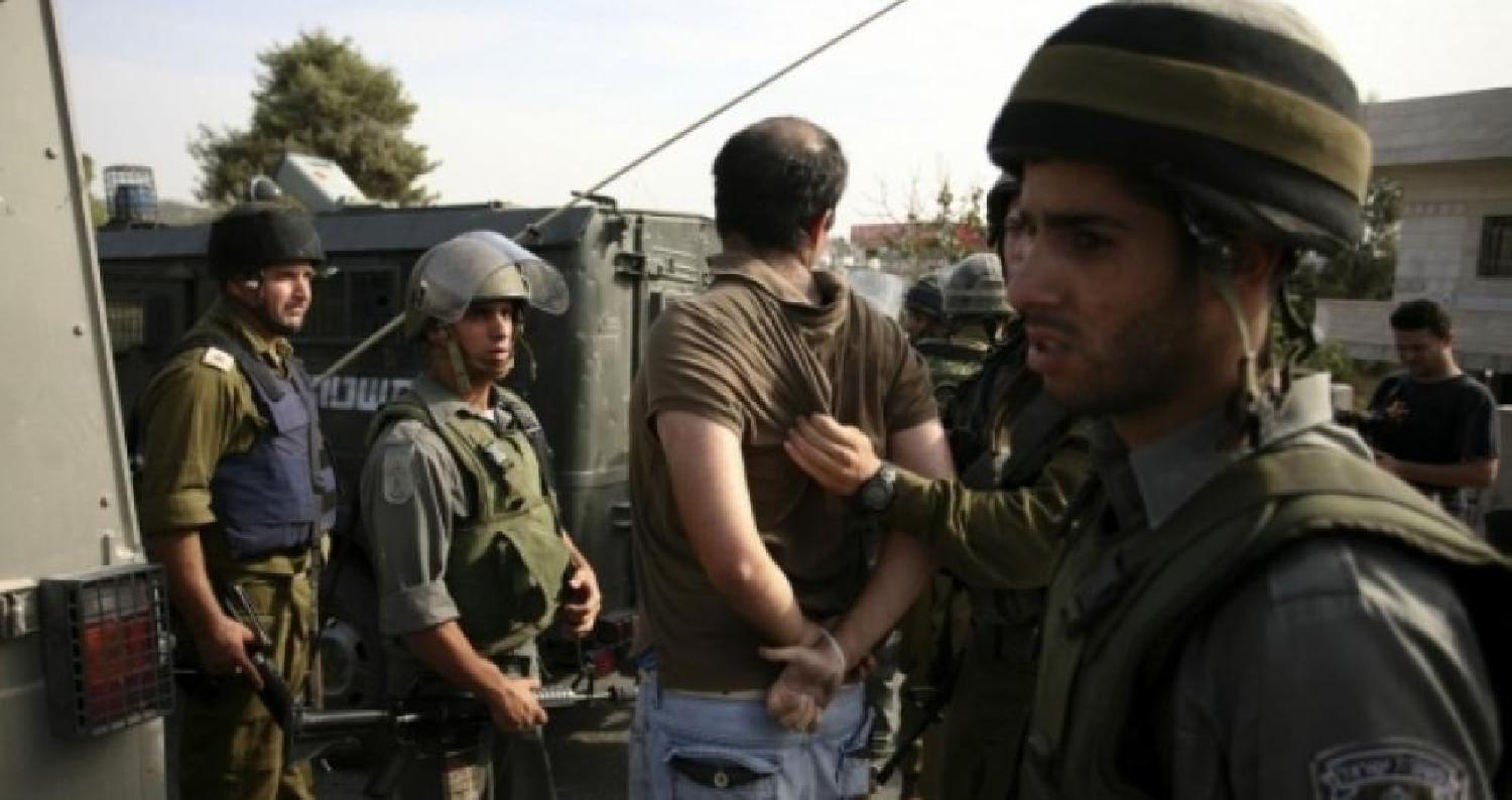 الإحتلال يشن حملات اعتقال في فلسطين _ الضفة الغربية