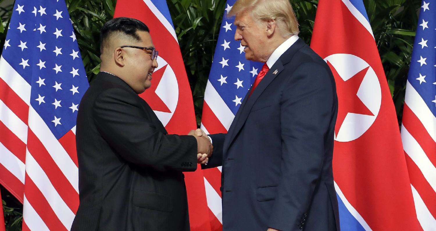 دعا وزير الخارجية الأميركي مايك بومبيو اليوم السبت، إلى مواصلة الضغوط على كوريا الشمالية، مع تزايد القلق من بيونغ يانغ في مجال نزع أسلحتها النووية الت