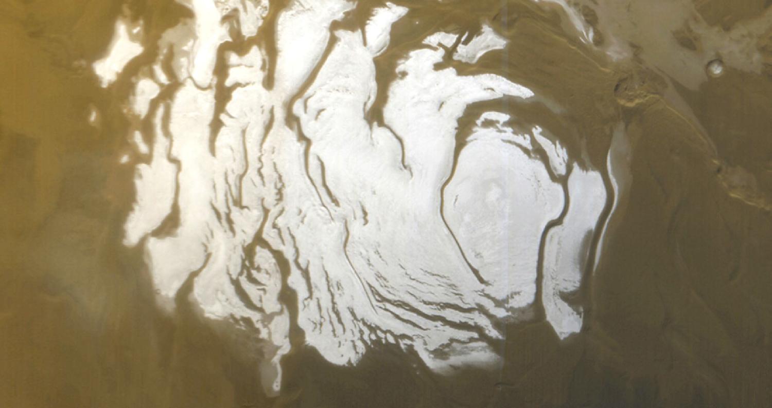 اكتشفت بحيرة جوفية شاسعة للمرة الأولى في المريخ الذي لم يسبق أن رصدت فيه هذه الكمية من المياه السائلة وهي شرط لا غنى عنه لتوافر الحياة، على ما أعلن عل