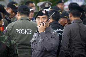 اعتقلت الشرطة التايلاندية 62 أجنبيًا خلال حملة استمرت يوماً واحداً ضد السياح المخالفين للقانون في 75 موقعاً مختلفاً في جميع أنحاء البلاد