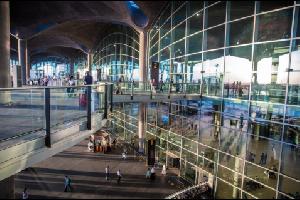 سجل مطار الملكة علياء الدولي زيادة 6ر7 بالمئة في حركة المسافرين خلال الأشهر الستة الأولى من العام الحالي