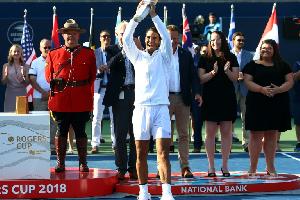 أعلن الإسباني رافائيل نادال المصنف أول عالمياً والمتوج بدورة تورونتو الكندية الأحد، انسحابه من دورة سينسيناتي الأميركية لكرة المضرب التي تنطلق اليوم