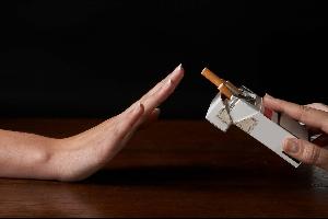 يمكن أن تمثل زيادة الوزن مبعث قلق كبير للمدخنين الذين يرغبون في الإقلاع عن تلك العادة وتشير دراسة جديدة إلى أن هذه الزيادة تعزز مخاطر الإصابة بالنوع ا