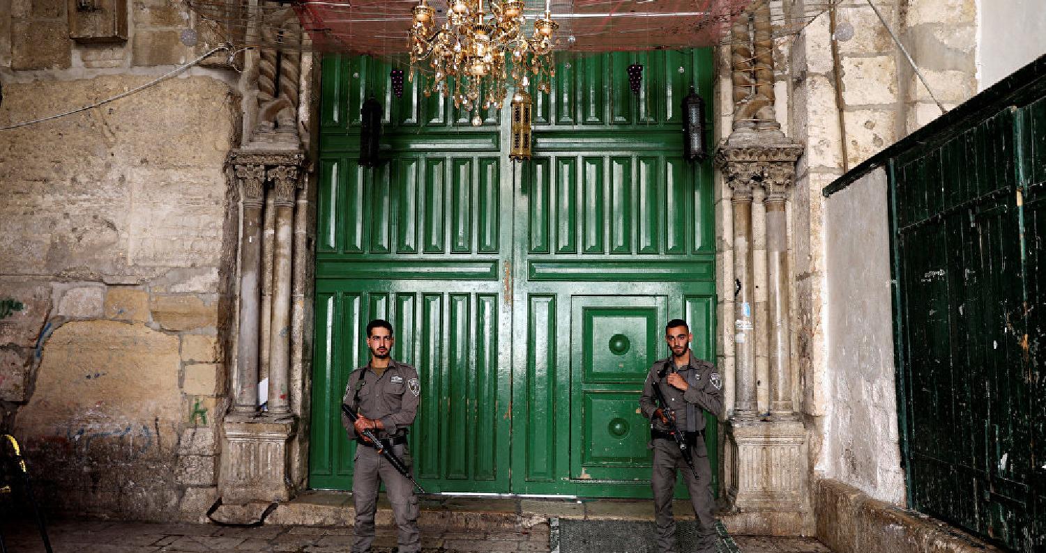 سما الأردن| دانت وزيرة الدولة لشؤون الإعلام الناطق الرسمي بإسم الحكومة جمانة غنيمات إقدام السلطات الإسرائيلية على إغلاق جميع أبواب المسجد الأقصى المبا