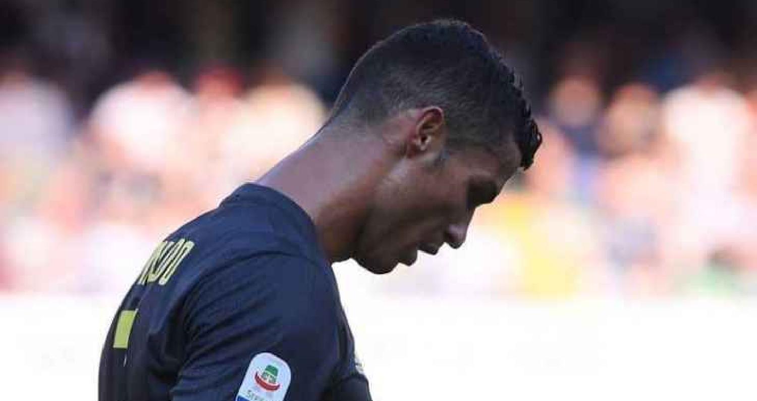 وجهت جماهير يوفنتوس الإيطالي انتقادات لمهاجمها الجديد النجم البرتغالي كريستيانو رونالدو، رغم ان المباراة انتهت لصالح فريقها بثلاثة أهداف مقابل هدفين