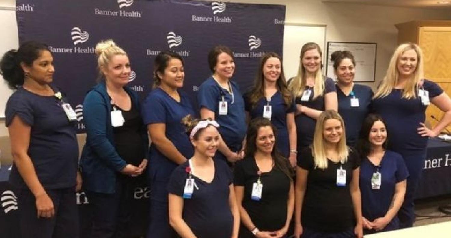  ربما بات الحمل الظاهرة الأكثر إنتشاراً في مستشفى مدينة ميسا بولاية أريزونا الأمريكية، حيث يتوقع أن تلد 16 ممرضة في المستشفى في آن واحد