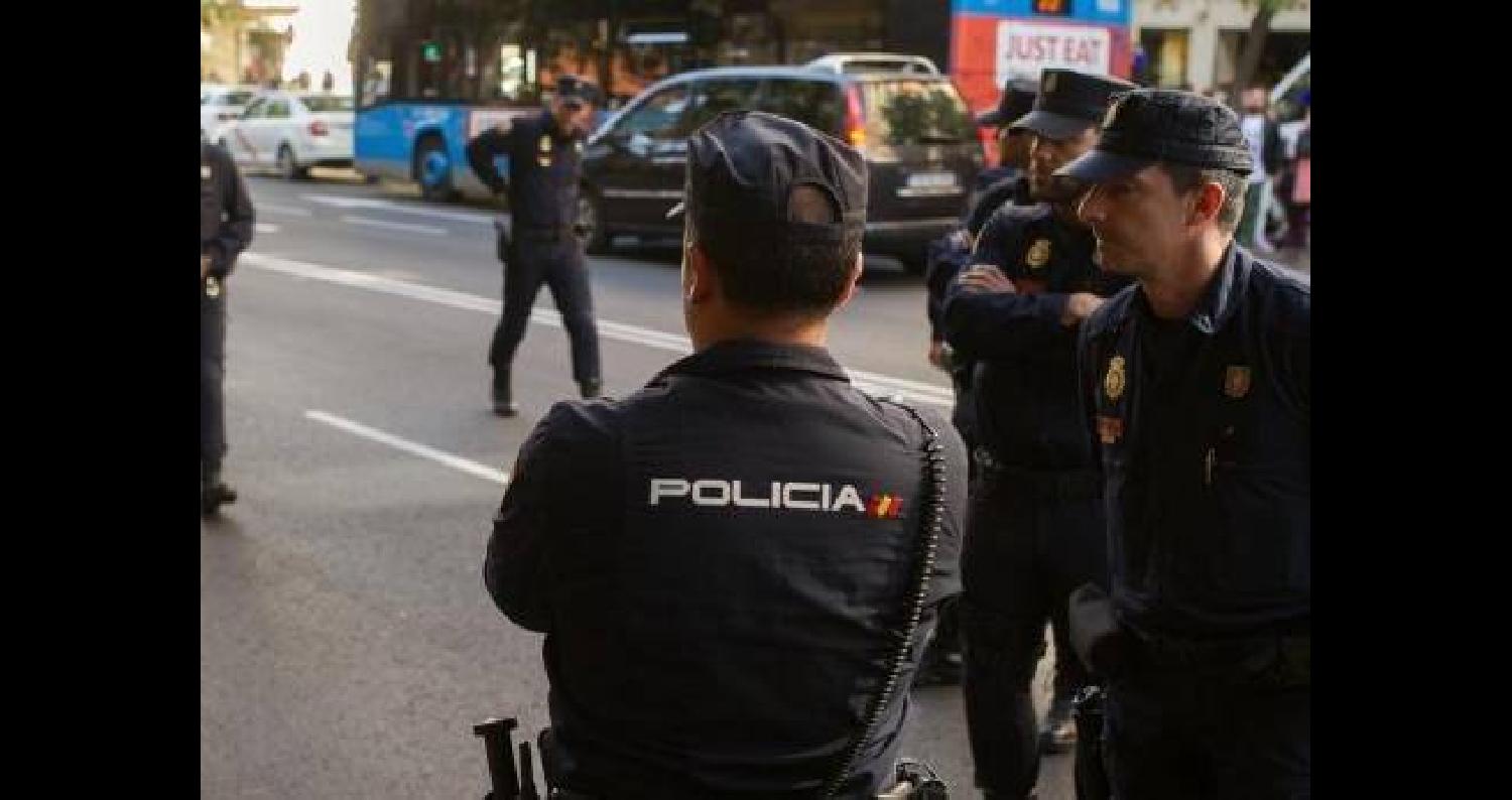 الشرطة الإسبانية تقتل جزائريا هاجم أحد مراكزها بسكين