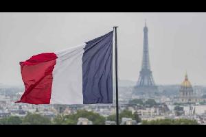 خفّضت الحكومة الفرنسية توقّعاتها للنمو الاقتصادي في البلاد للعام 2019 من 1,9% إلى 1,7%، بحسب ما أعلن رئيس الوزراء إدوار فيليب لصحيفة لوجورنال دو ديمان