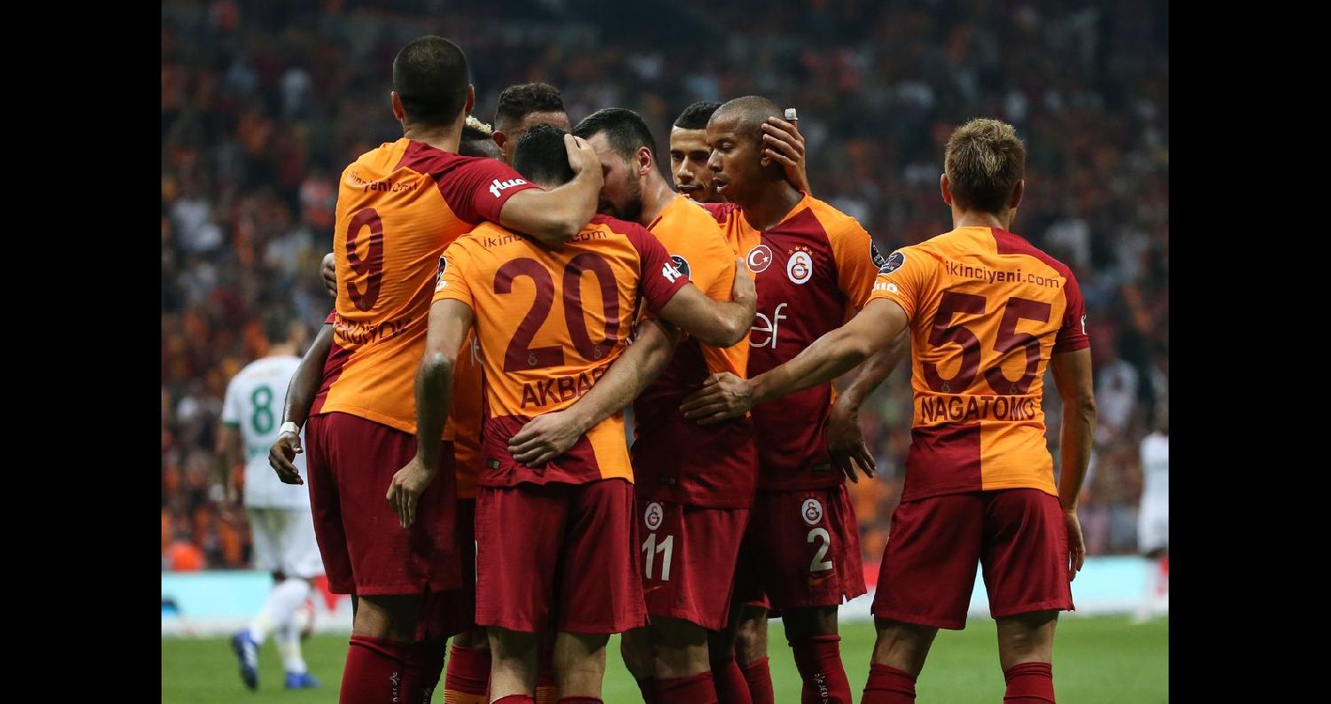 فاز فريق غلطة سراي لكرة القدم على فريق ايتميز الانيا سبور في المباراة الختامية للاسبوع الثالث للدوري التركي بنتيجة 6-0