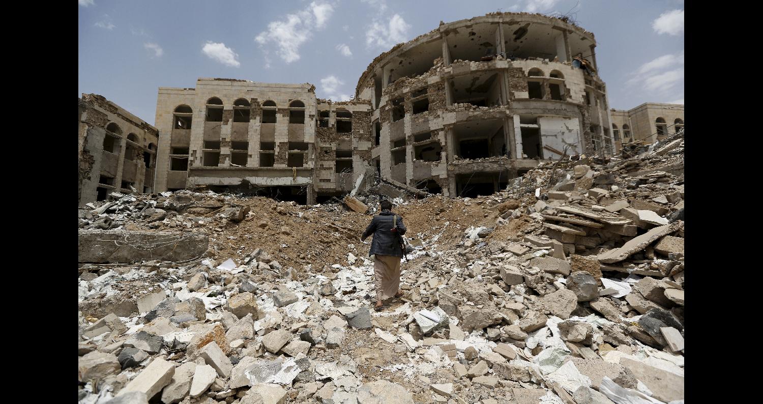 أوضحت واشنطن اليوم الخميس، انها تأخذ "على محمل الجد" تقريرا أمميا أشار الى "جرائم حرب" محتملة ارتكبت في اليمن من جميع أطراف النزاع