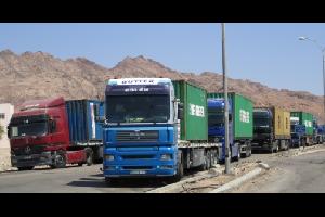 دعوات لتنفيذ أكبر اعتصام للشاحنات على جسر المطار في العاصمة عمان
