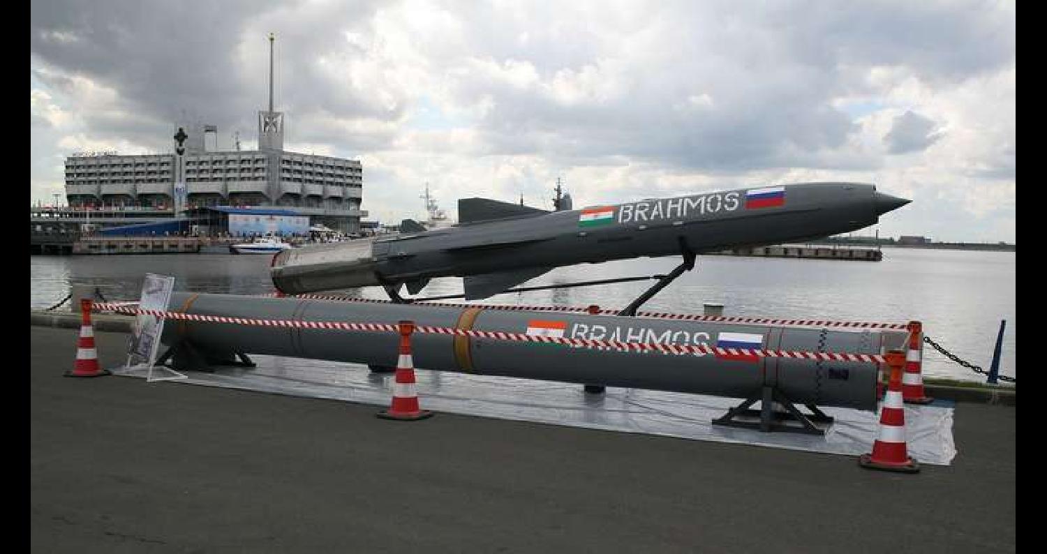 أعلن المدير الروسي لمؤسسة "Brahmos Aerospace"، الروسية الهندية المشتركة، ألكسندر ماكسيتشيف، أن اختبار صاروخ "براموس" الجوي ذي المواصفات المعدلة سيجرى