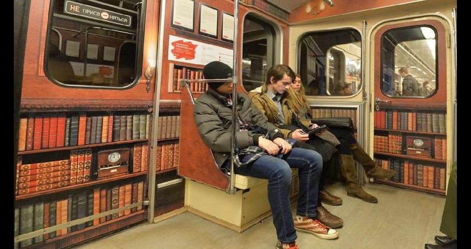 من المزمع أن تظهر رفوف مكتبات الكترونية افتراضية، في جميع محطات وعربات مترو أنفاق موسكو نهاية العام الجاري