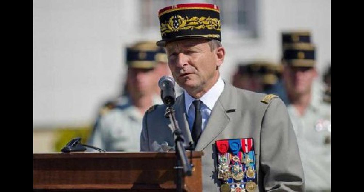 قائد الجيش الفرنسي: مستعدون لضرب أهداف في سوريا حال استخدام السلاح الكيميائي