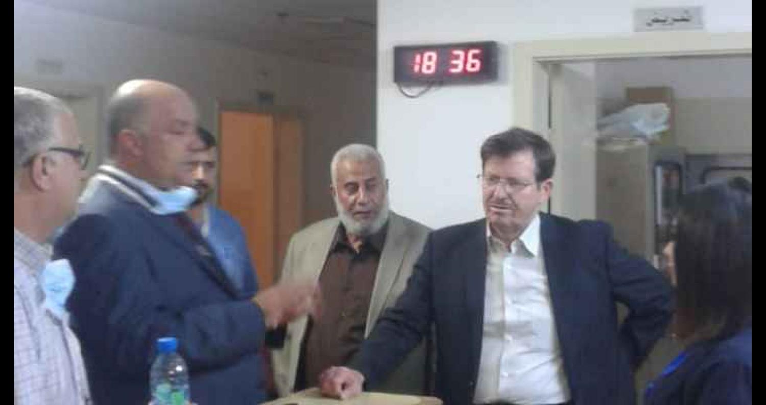 وزير الصحة يتابع آثار الحريق الذي نشب بمستشفى الامير الحسين في عين الباشا