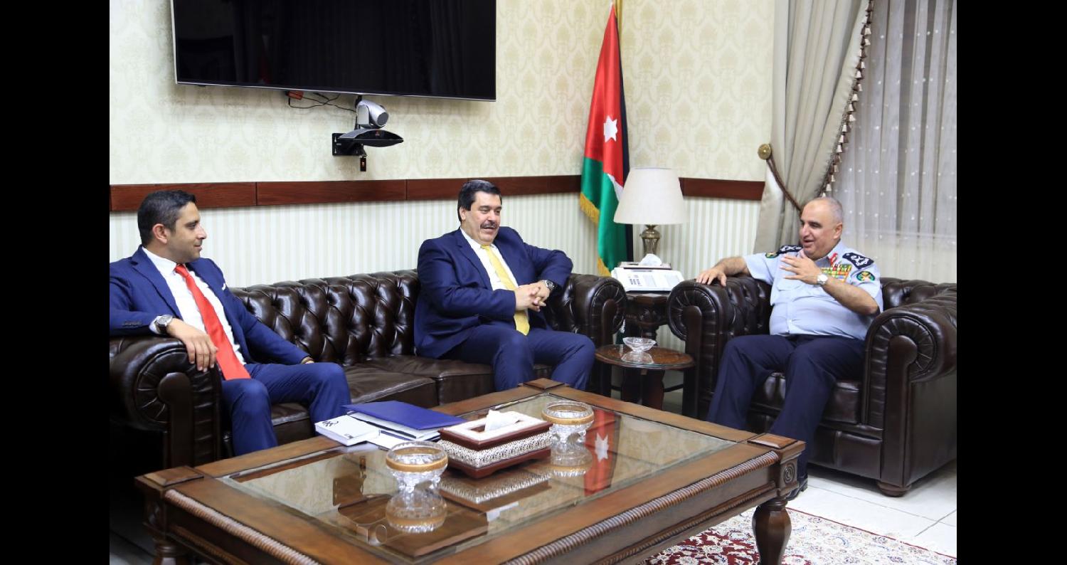 البزايعة يلتقي المدير التنفيذي لمركز الملك عبدالله الثاني لتميز الأداء الحكومي والشفافية
