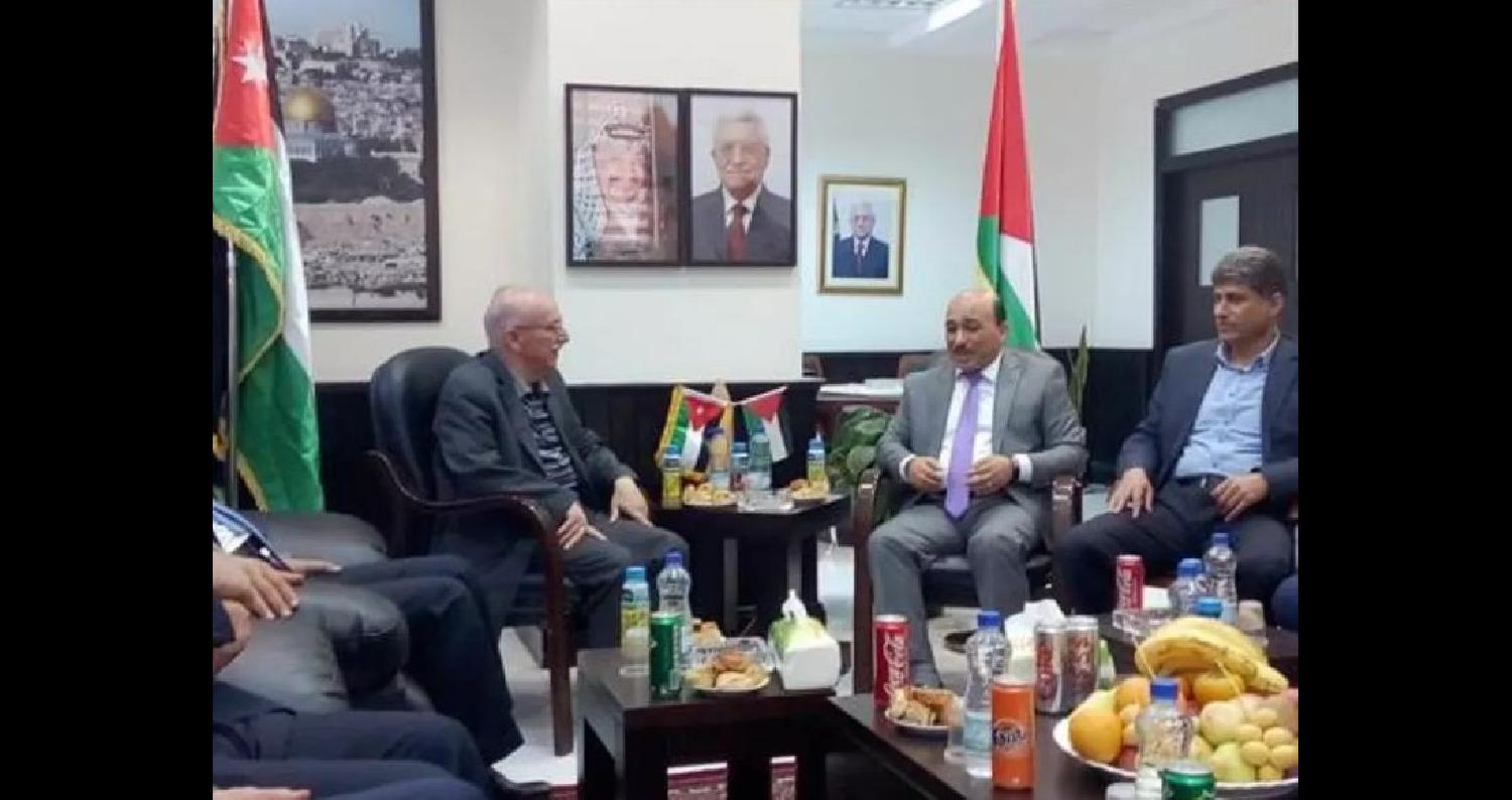 وزير الاشغال يلتقي نظيره الفلسطيني في رام الله