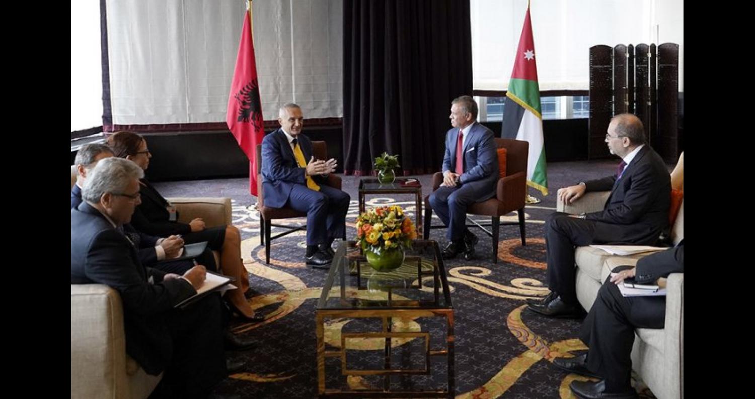 الملك يلتقي الرئيس الألباني