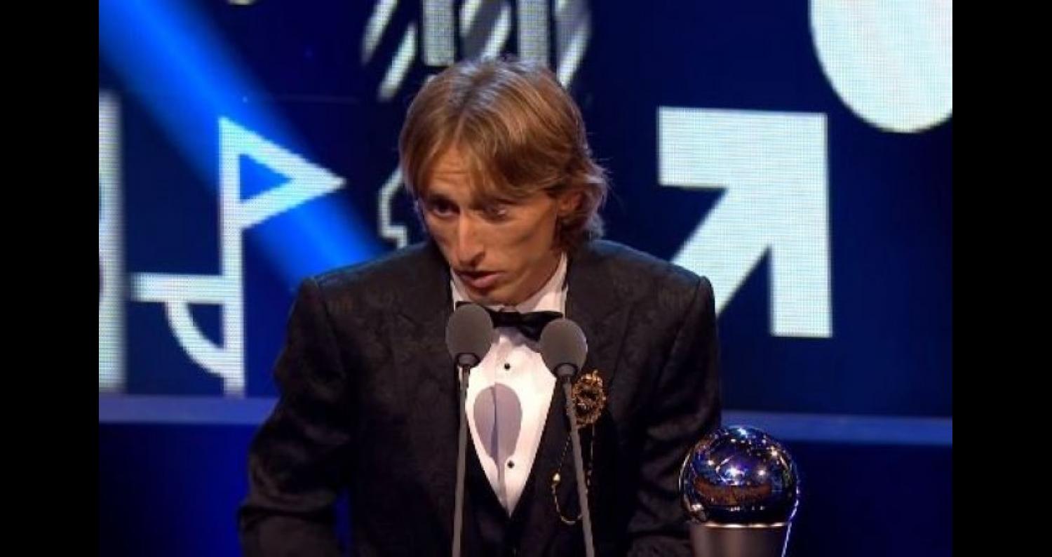 مودريتش يتوج بجائزة أفضل لاعب لعام 2018