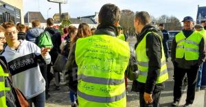 فرنسا: الاحتجاجات لم تمنع ماكرون من الإعراض عن زيادة الأسعار