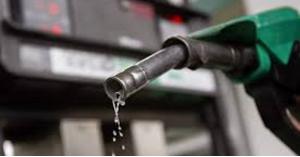 الشوبكي: الحكومة ترفض الكشف عن نتائج فحص عينات البنزين