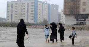 السعودية تعلق الدراسة لسوء أحوال الطقس