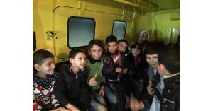 الدفاع المدني ينقذ 85 طفلا سوريا علقوا بمنتزه في اربد