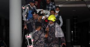 إصابات في حريق شب بأحد المولات في عمان.. صور