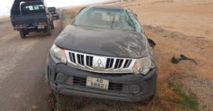 وفاة وإصابة بحادث تدهور على الطريق الصحراوي