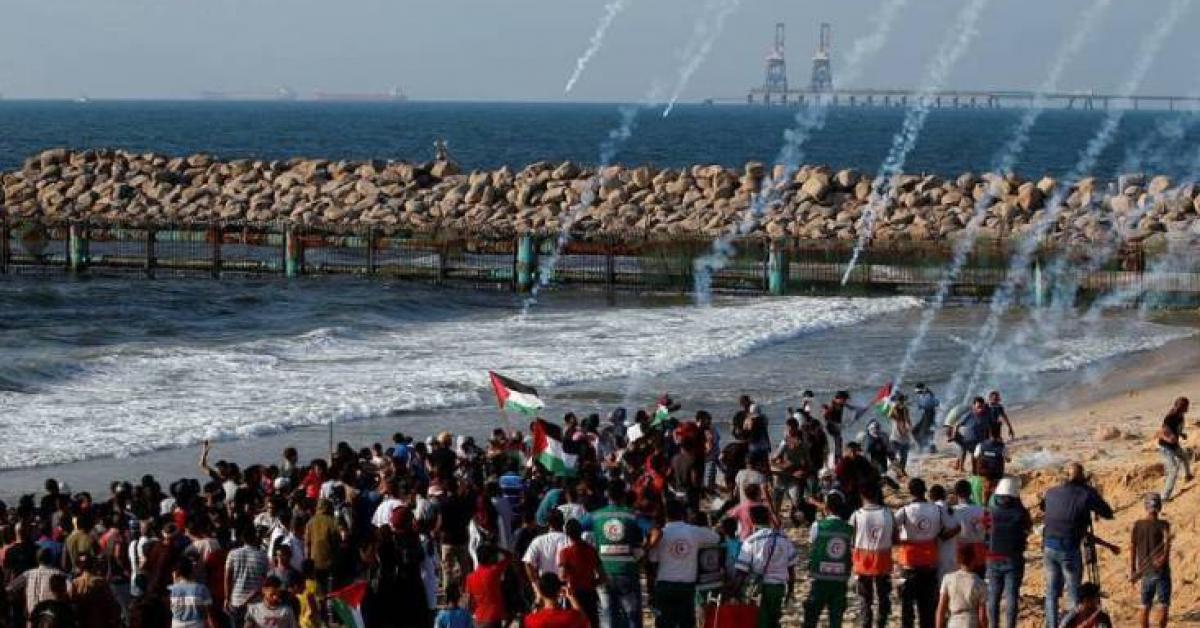 30 اصابة بقمع الاحتلال مسير غزة البحري الـ 18