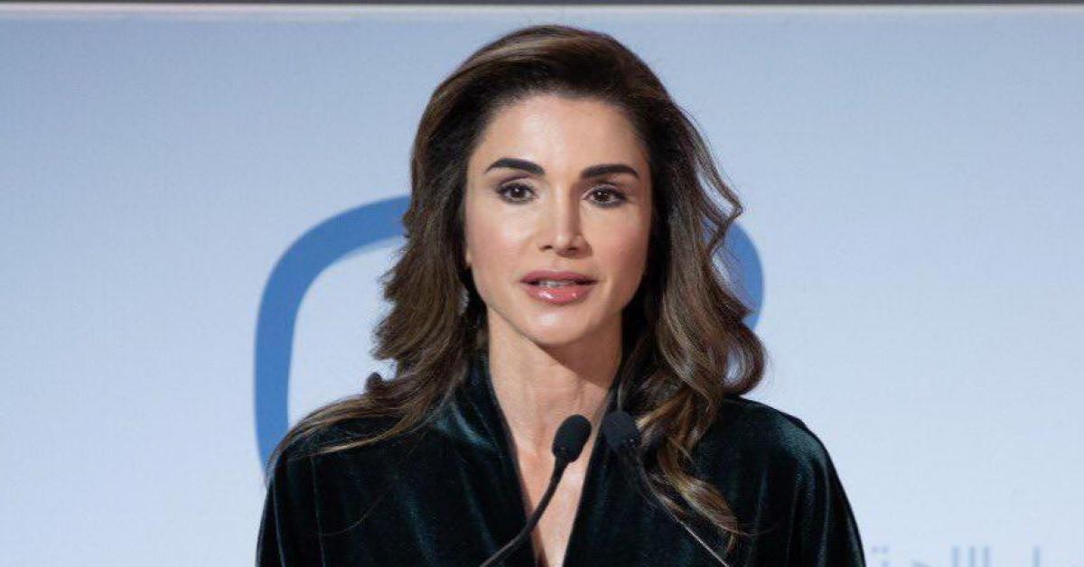 الملكة رانيا تستلم جائزة "شخصية العام"