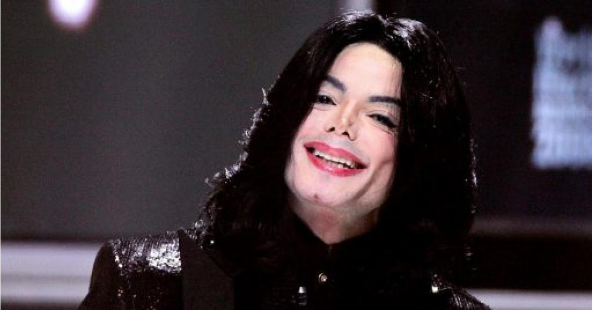 حقيقة غناء مايكل جاكسون "الحمد لله" قبل وفاته