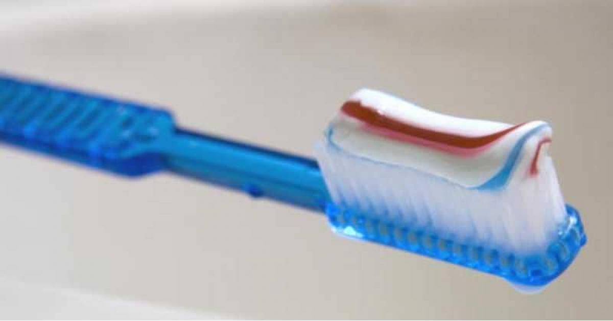 استخدامات عجيبة لمعجون الأسنان خاصة للنساء