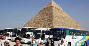 انفجار حافلة سياحية في مصر