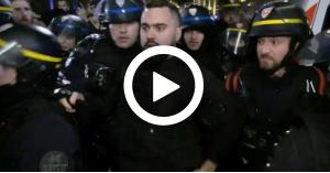 شاهد لحظة القبض على  أحد قادة "السترات صفراء".. فيديو