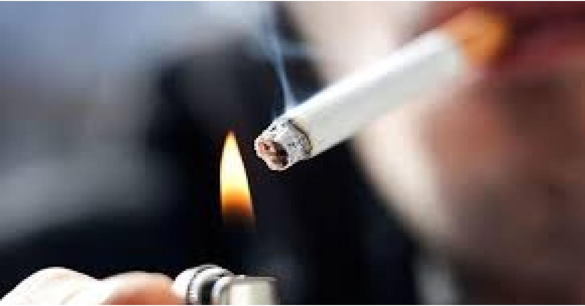 مطالبات بمنع التدخين في الاماكن العامة