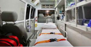 عملية ولادة داخل سيارة إسعاف