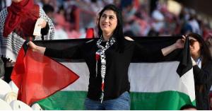 شاهد.. لحظة سماع جمهور فلسطين إلى نتيجة مباراة سوريا