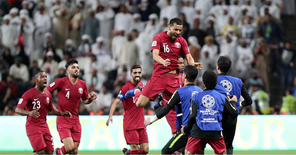 قطر تفوز على الامارات برباعية نظيفة