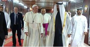 البابا فرنسيس يصل الإمارات