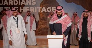 بن سلمان یدشن "رؤیة العلا" لتحویلھا لواجھة تراثیة عالمیة (صور)