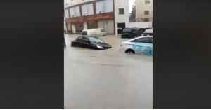 غرق سيارات في مرج الحمام ومناطق اخرى.. فيديو
