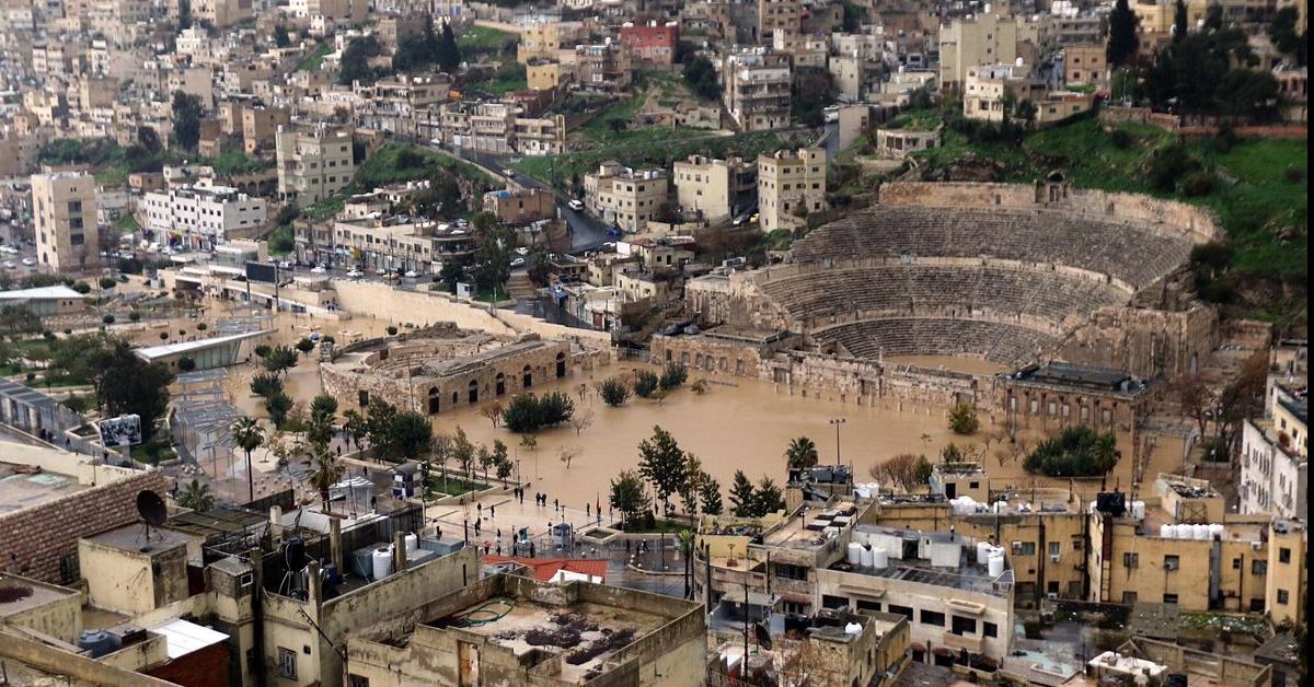 تقرير الغرق المحايد: أمطار عمّان لا تسبب الفيضانات
