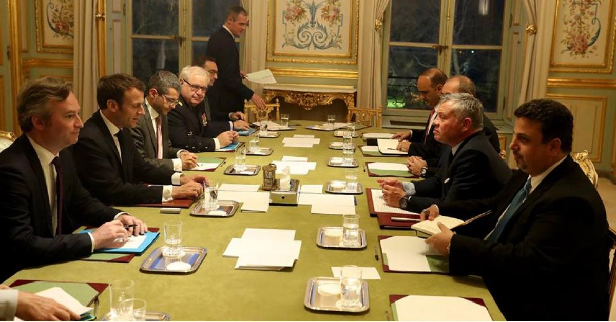 جلالة الملك والرئيس الفرنسي "ماكرون" يعقدان مباحثات ثنائية