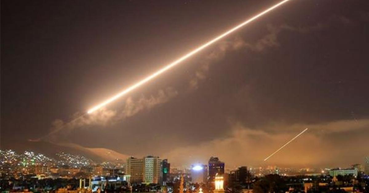 سوريا تتصدى لصواريخ صهيونية