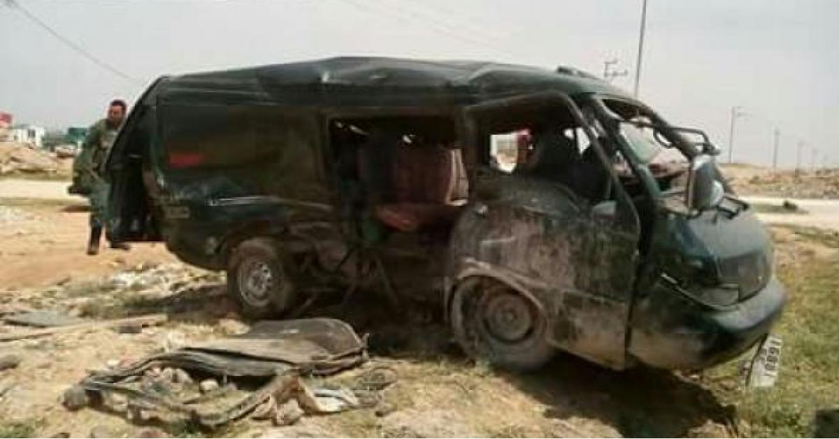 12 اصابة بحادث تدهور حافلة صغيرة في الكرك