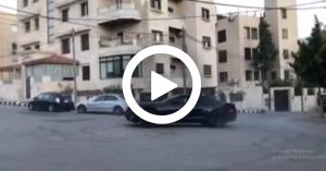 ضبط سائق قاد مركبته بطريقة متهورة (فيديو)