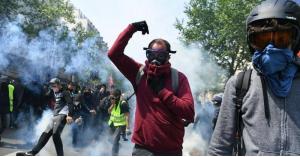 شرطة فرنسا تعتقل العشرات في "يوم العمال"