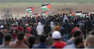 مسيرات العودة مستمرة بغزة في الجمعة الـ57